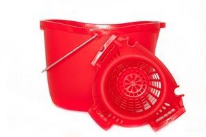 Picture of RED 12L PLASTIC BUCKET AND WRINGER